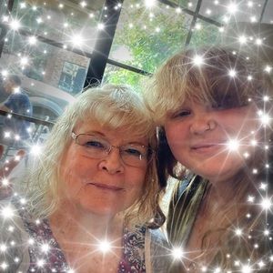 Meet your Posher, Linda lockhart